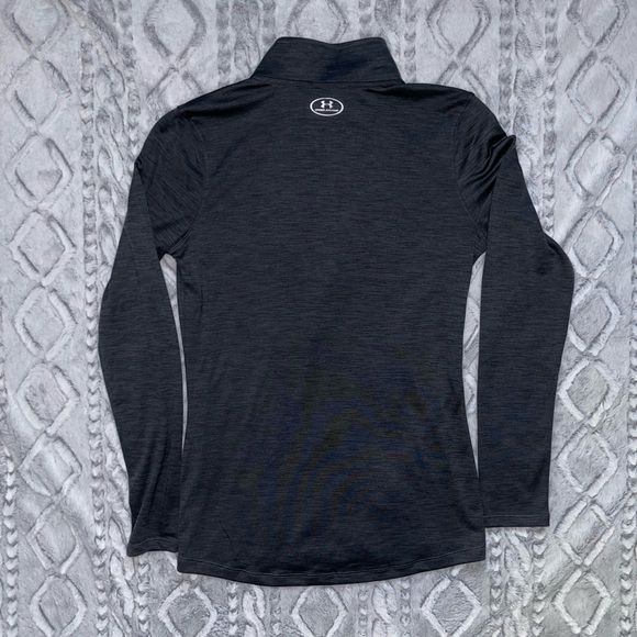 Under Armour Pullover Workout Top - Picture 3 of 6